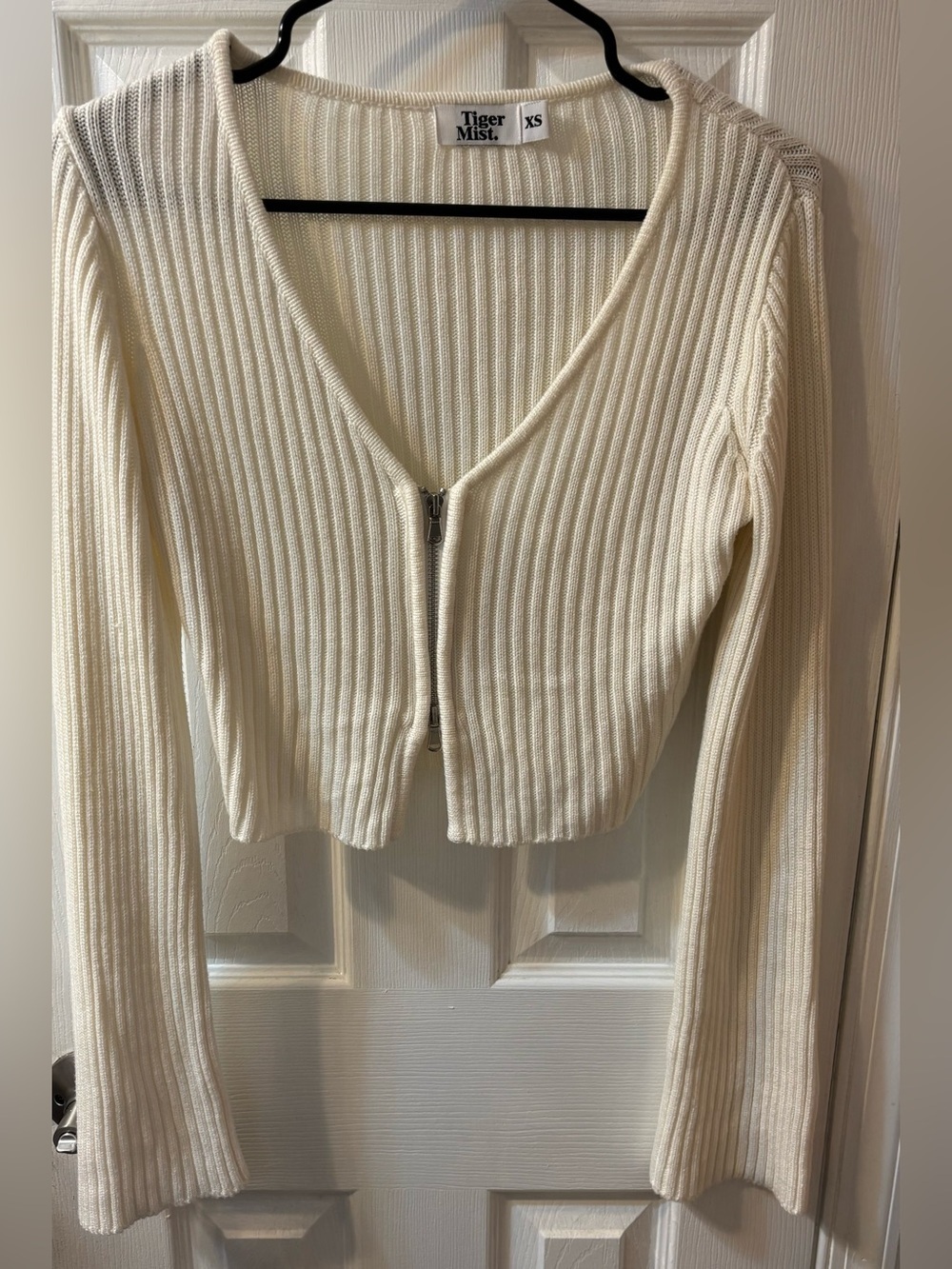 Tiger Mist Ivory Ribbed Zip Crop Cardigan